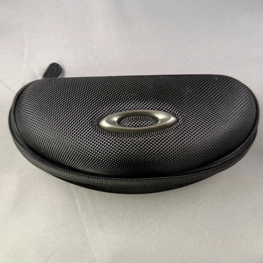 Oakley Black Hard Shell Sunglasses Case Zipper Closure Authentic‎